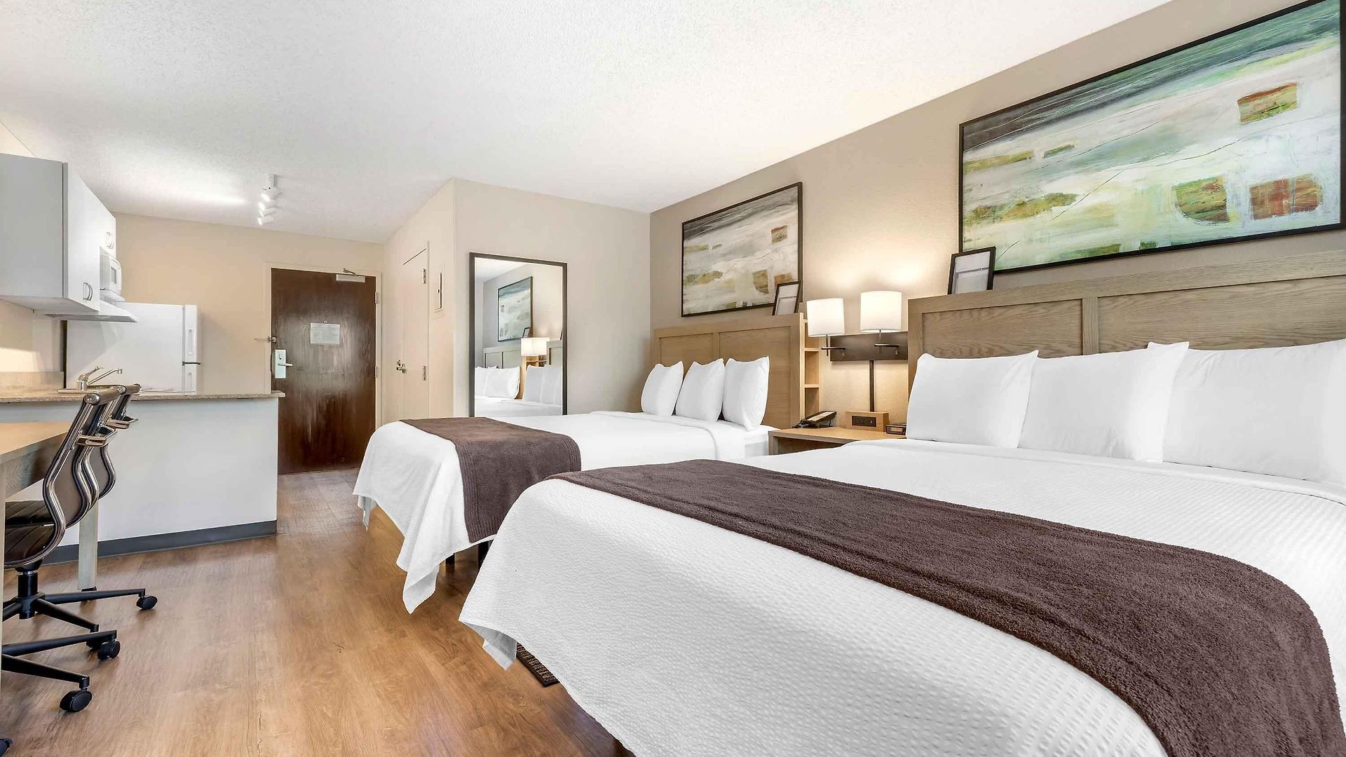 Extended America - San Diego - Village By The Sea Hotel Carlsbad