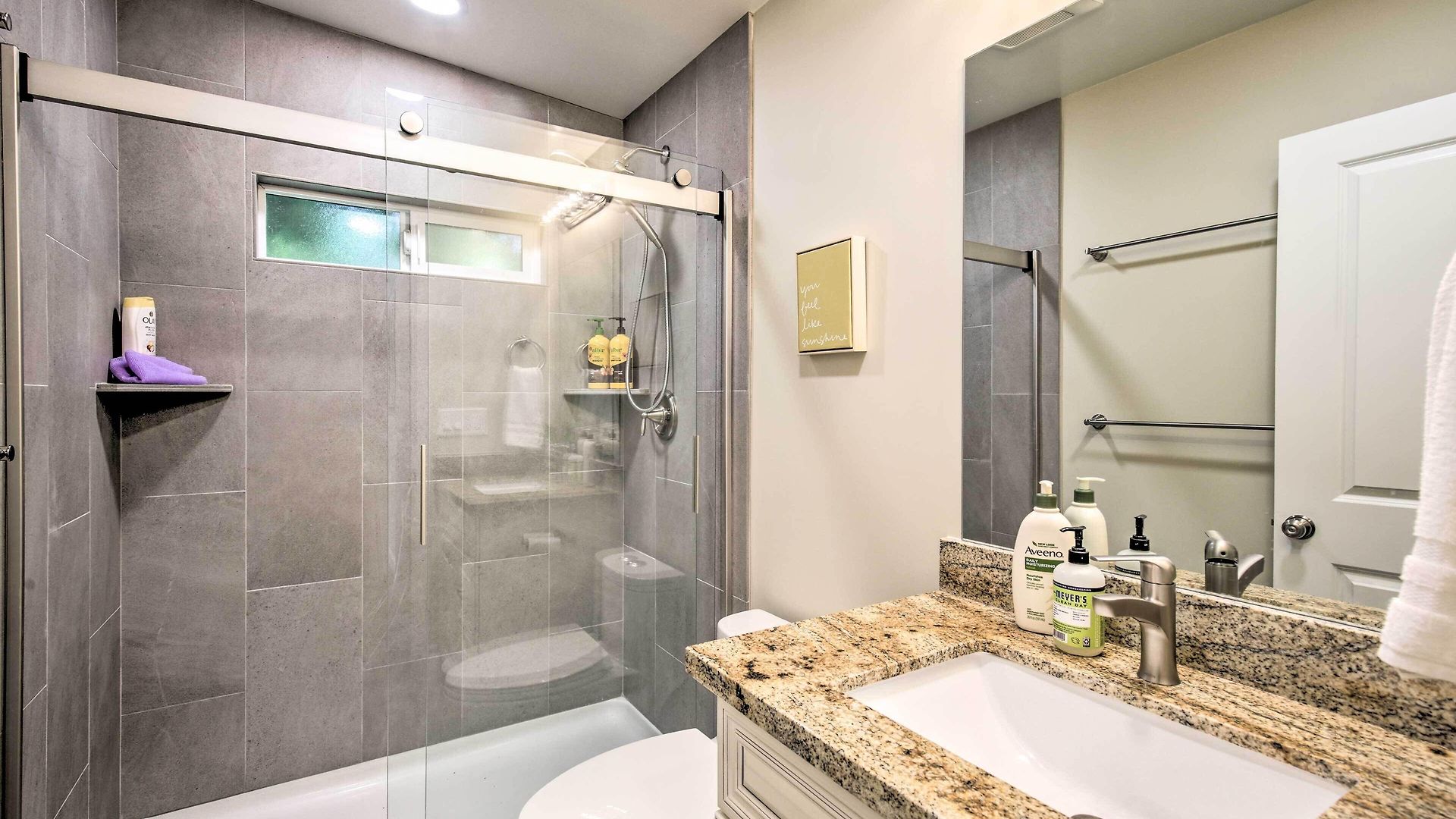 Holiday home Coastal Home: 1 Mi To & Downtown