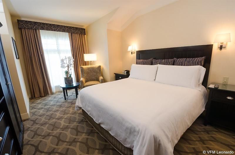 Hotel West &