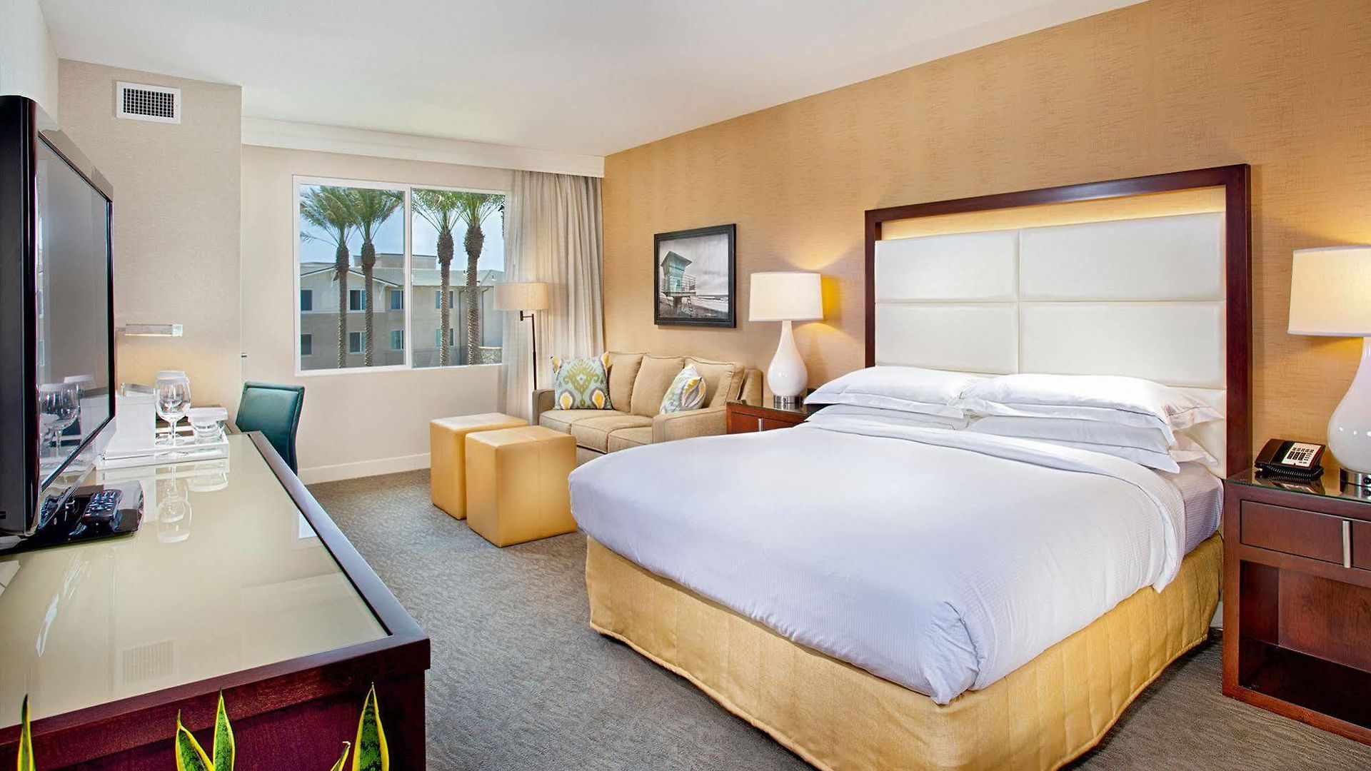 Resort Cape Rey Beach, A Hilton &