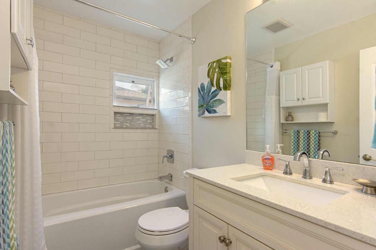 Holiday home Ultimate - 1 Block From - Huge Backyard Carlsbad