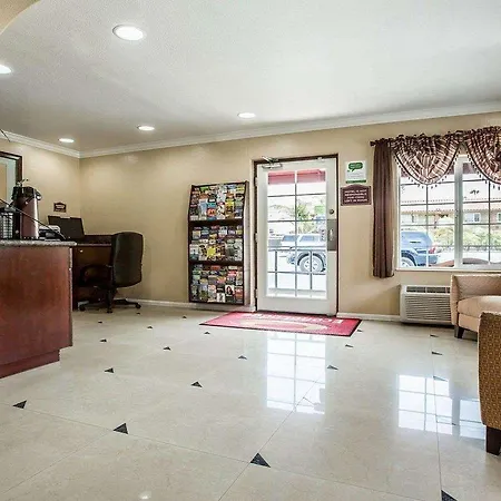 6 Carlsbad, Ca- North Hotel 3*