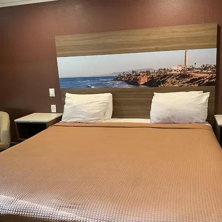 Hotel Rodeway 3*