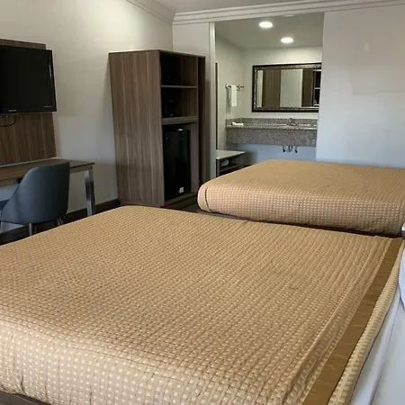 Rodeway 3*