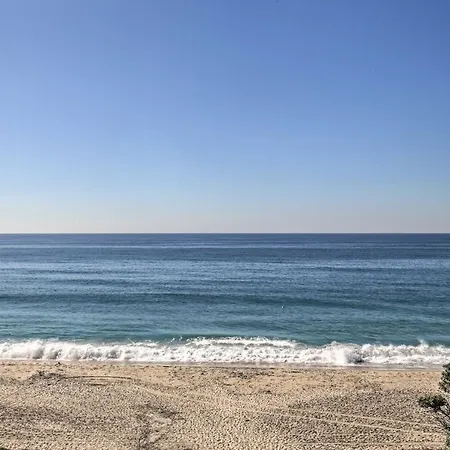 Holiday home Coastal Home: 1 Mi To & Downtown *