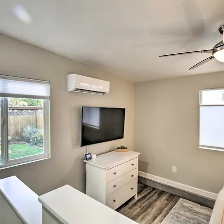 Coastal Home: 1 Mi To & Downtown Carlsbad