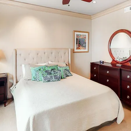 Apartment 329 Oak Ave *