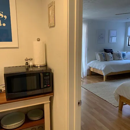 Cozy Carlsbad Village Studio Guest house Carlsbad