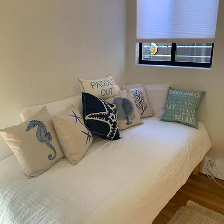 Cozy Carlsbad Village Studio * Carlsbad