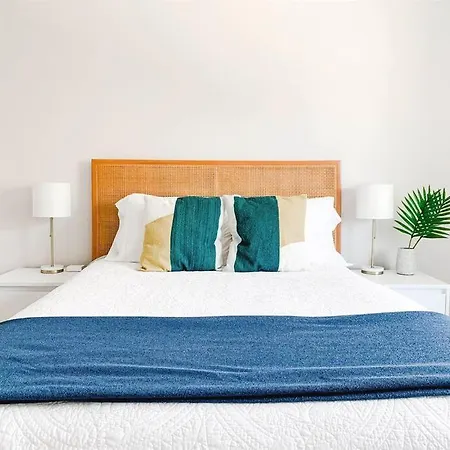 90 Walk Score - Steps To & Dining - Reserved Parking Apartment Carlsbad