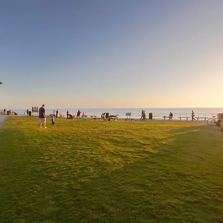 Great Group Retreat! Hacienda Decor, Spacious Floor Plan, Private Backyard Carlsbad