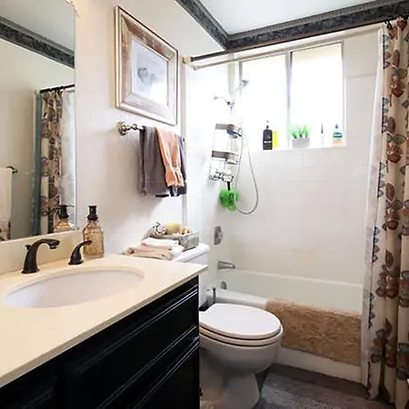 Homestay Coastal Hideaway Carlsbad