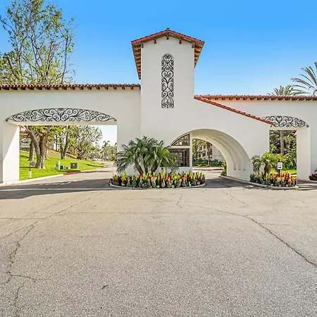 La Costa Modern *