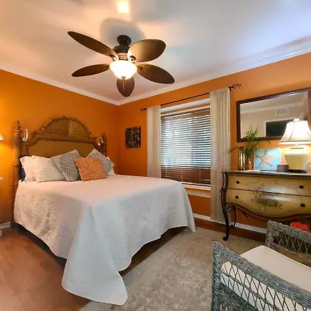 Coastal Hideaway * Carlsbad