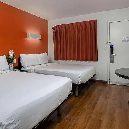 6-carlsbad, Ca 3*
