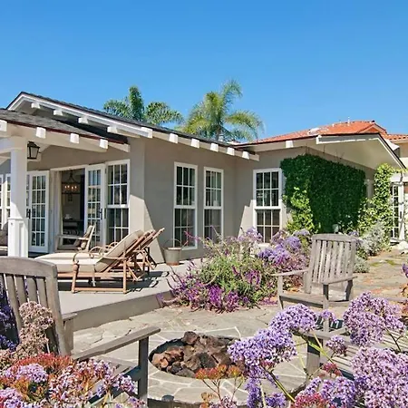 Walk To Beach, Ac, Firepit, Grill Holiday home