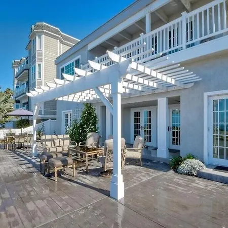 Ocean Views, Across The Street From Beach, Private Patio * Carlsbad