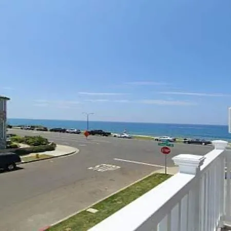 Ocean View From Private Patio, Steps To Beach, Parking
