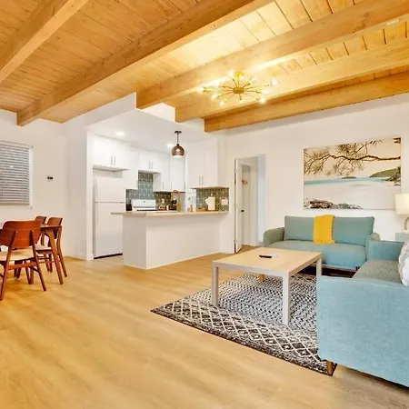 Newly Renovated Tropical Bungalow In Apartment Carlsbad