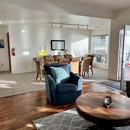 Oceanfront 2br Condo, Private & Patio, Rare Find * Carlsbad