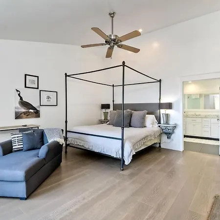 Aparthotel Luxury Ocean Views & Steps To The - Tower 36 Lower Unit 4*