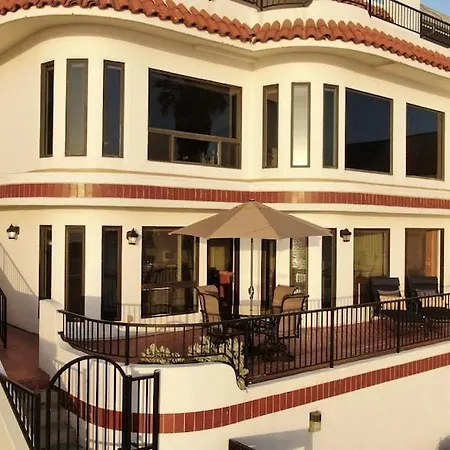 Oceanfront 2br Condo, Private & Patio, Rare Find Apartment Carlsbad