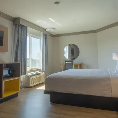 Days By Wyndham Hotel 2*