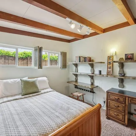 Holiday home Cozy - 2 Blocks To Beach