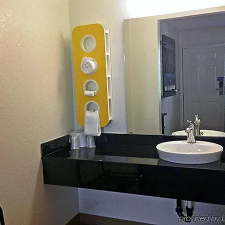 6-carlsbad, Ca - Village 2*