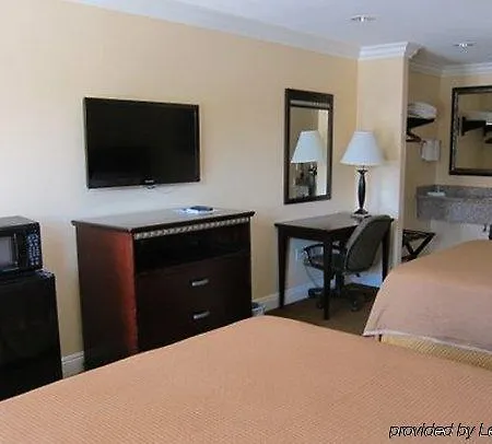 Rodeway Hotel Carlsbad