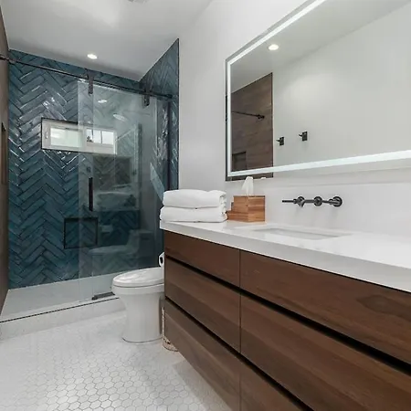 Blue Lagoon 3br/2.5bth Jacuzzi/kayak/paddle Boards Carlsbad