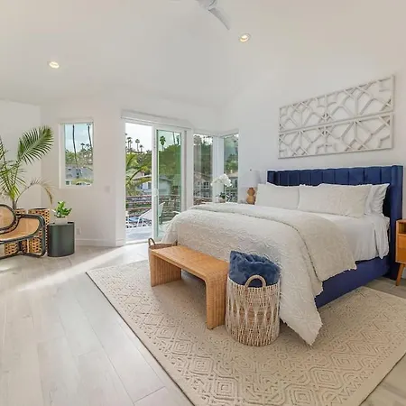 Blue Lagoon 3br/2.5bth Jacuzzi/kayak/paddle Boards