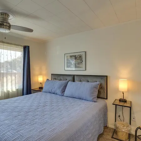 Downtown < 1/2 Mi To Beach! Apartment *
