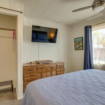 Apartment Downtown < 1/2 Mi To Beach! Carlsbad