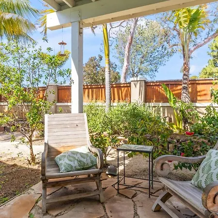 Holiday home Luxury House. Pool/hot Tub! Walk To Beach! *