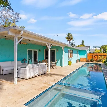 Luxury House. Pool/hot Tub! Walk To Beach! Carlsbad