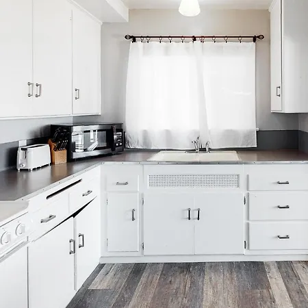 3009 Ocean St Unit C & D Amazingly Convenient Oceanfront Close To Everything With Wifi Apartment *