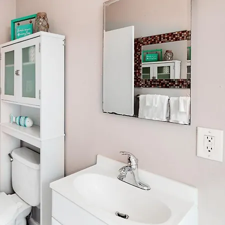 3009 Ocean St Unit C & D Amazingly Convenient Oceanfront Close To Everything With Wifi Apartment Carlsbad