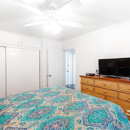 3009 Ocean St Unit C & D Amazingly Convenient Oceanfront Close To Everything With Wifi Apartment *