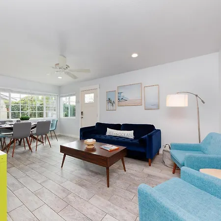 Walk To Beach, Outdoor Living, Pet-friendly!