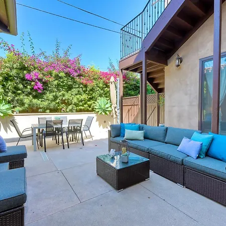 Walk To The - Outdoor Dining - Spacious * Carlsbad