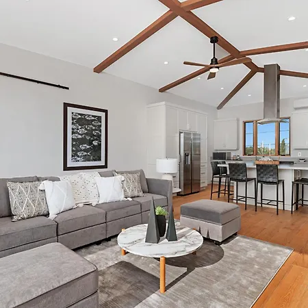 Rooftop Oceanview Patio - 5br Remodeled Holiday home *