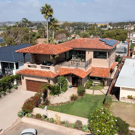 Rooftop Oceanview Patio - 5br Remodeled Holiday home