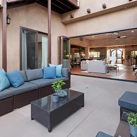 Holiday home Rooftop Oceanview Patio - 5br Remodeled