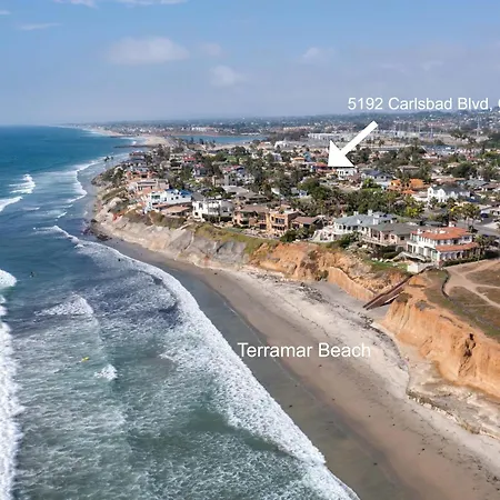 Holiday home Rooftop Oceanview Patio - 5br Remodeled *