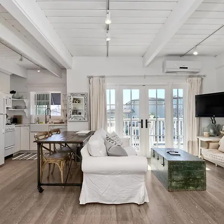 Juniper Entire - Sleeps 18 - Oceanfront
