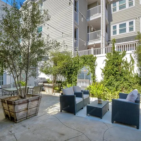 Juniper Entire - Sleeps 18 - Oceanfront Carlsbad