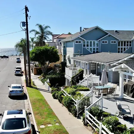 Holiday home Walk To & Village - 5 Bedrooms - 3 Units Carlsbad