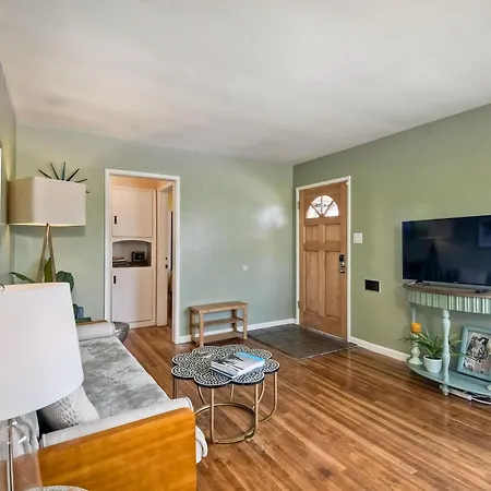 Walk 2 Beach, Ev Charger, Outdoor Dining, 2 Units *