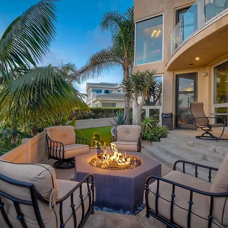 Holiday home Oceanview Rooftop, Hot Tub, Firepit, Bbq, Pool Table *